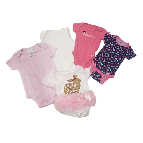Gap Laura Ashley Gerber Popatu 0-3 Month Baby Onesie Clothes Bundle 1st Easter - Picture 1 of 5
